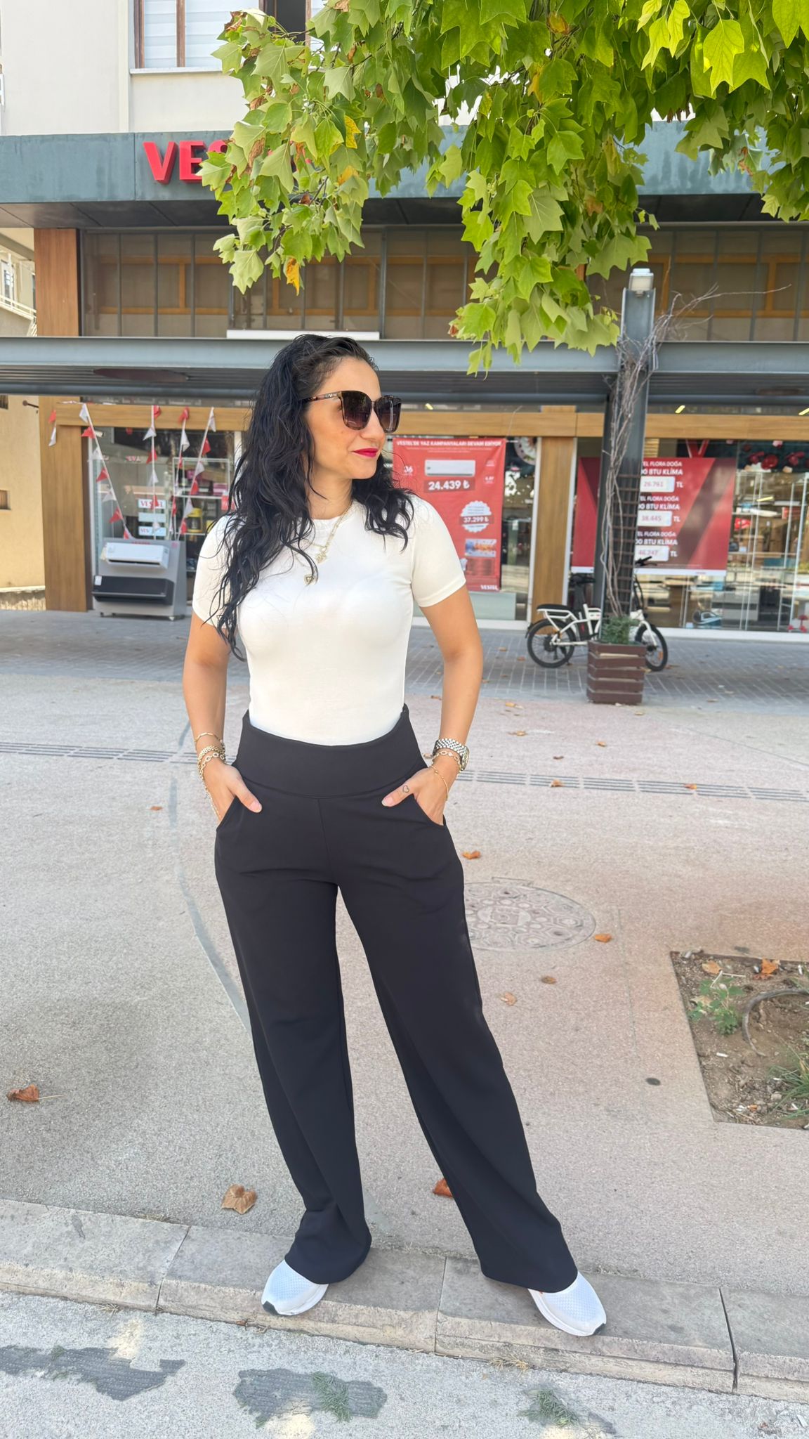 KORSAJLI SİYAH PANTOLON
