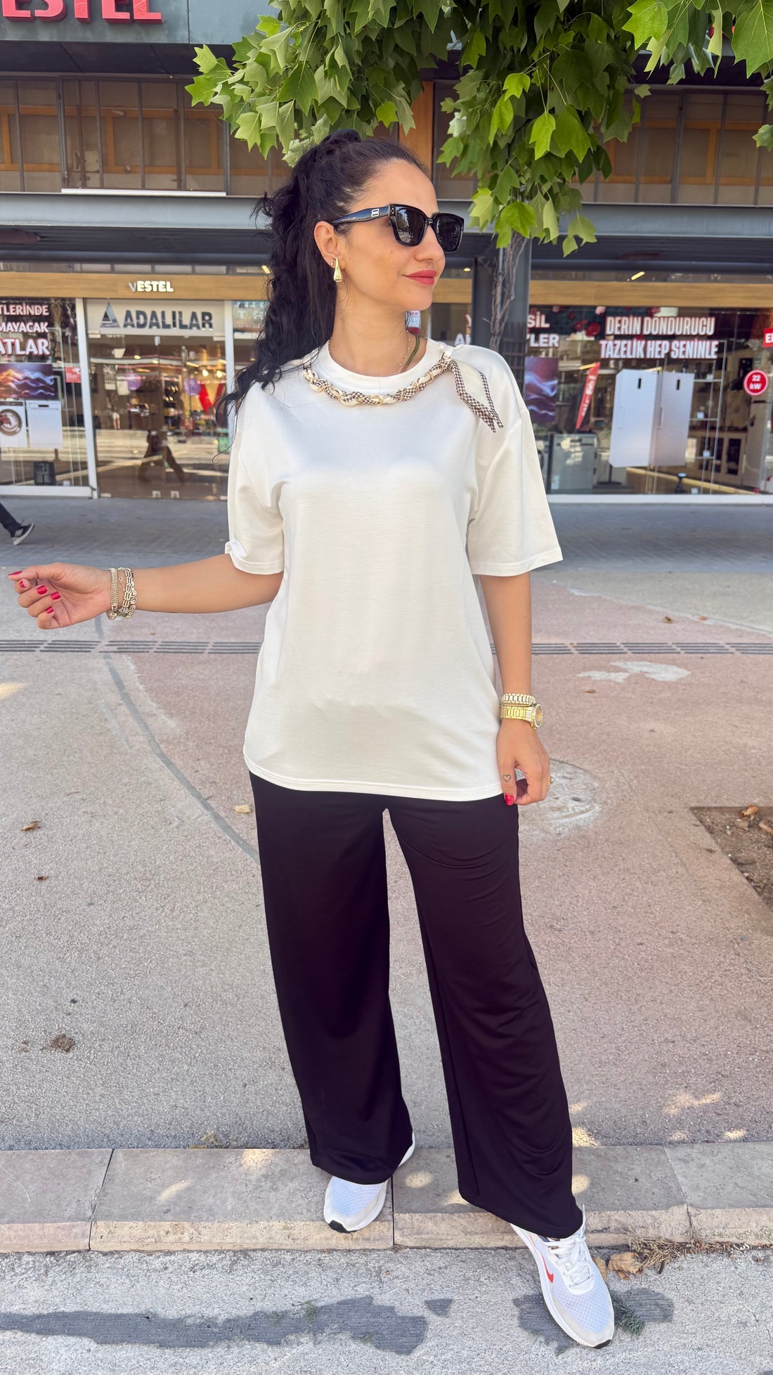 Fularlı ikili takım