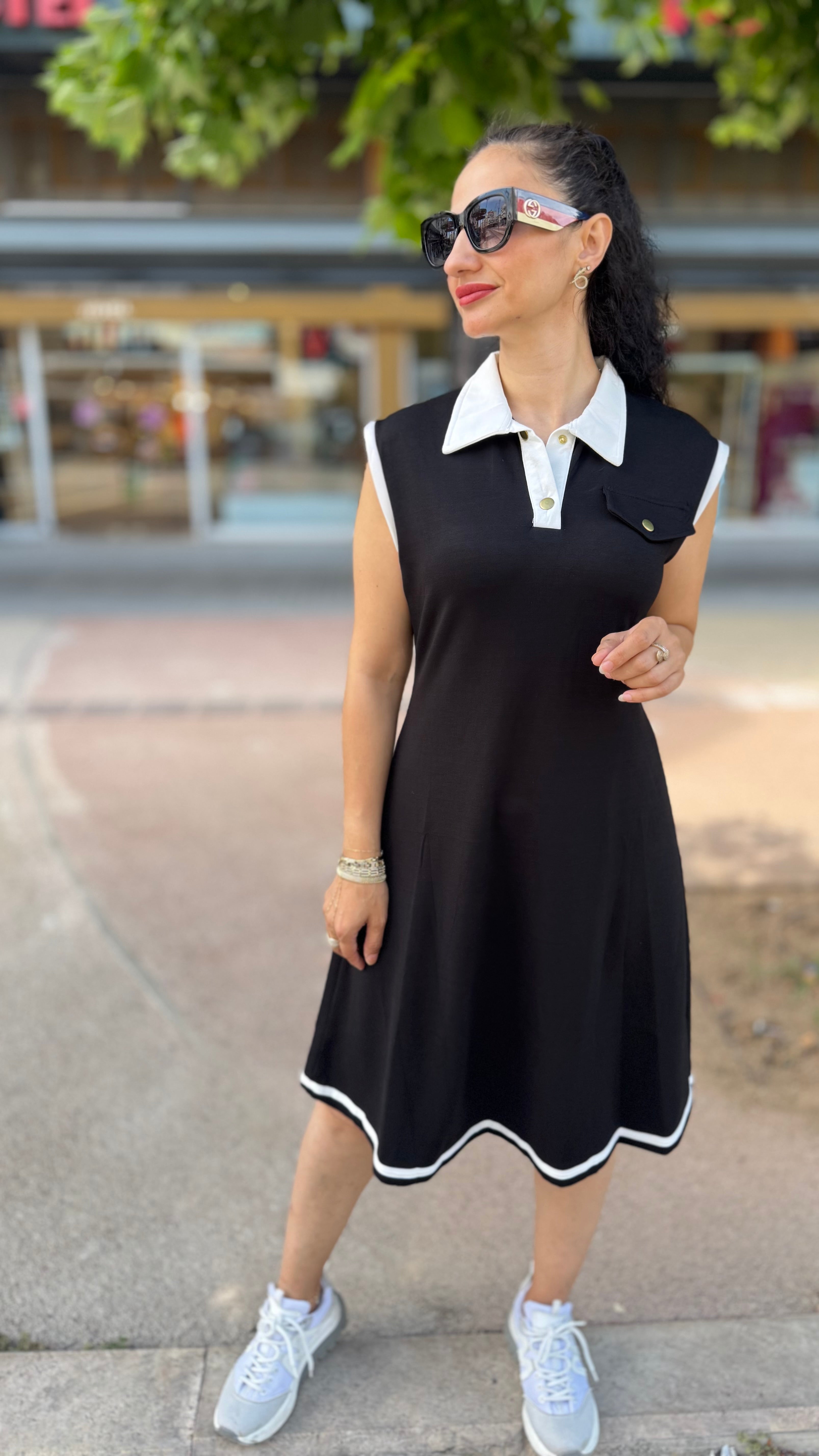Polo yaka siyah elbise