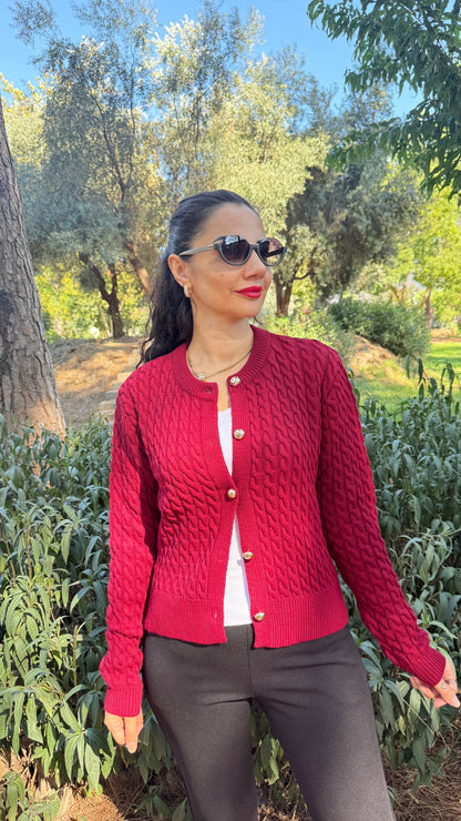 Saç örgü detaylı bordo hırka